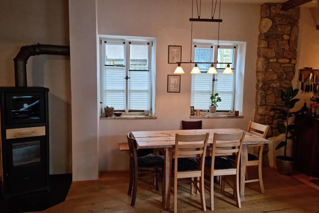 Schoene Ferienwohnung Mit Kamin Neustadt an der Weinstraße 외부 사진
