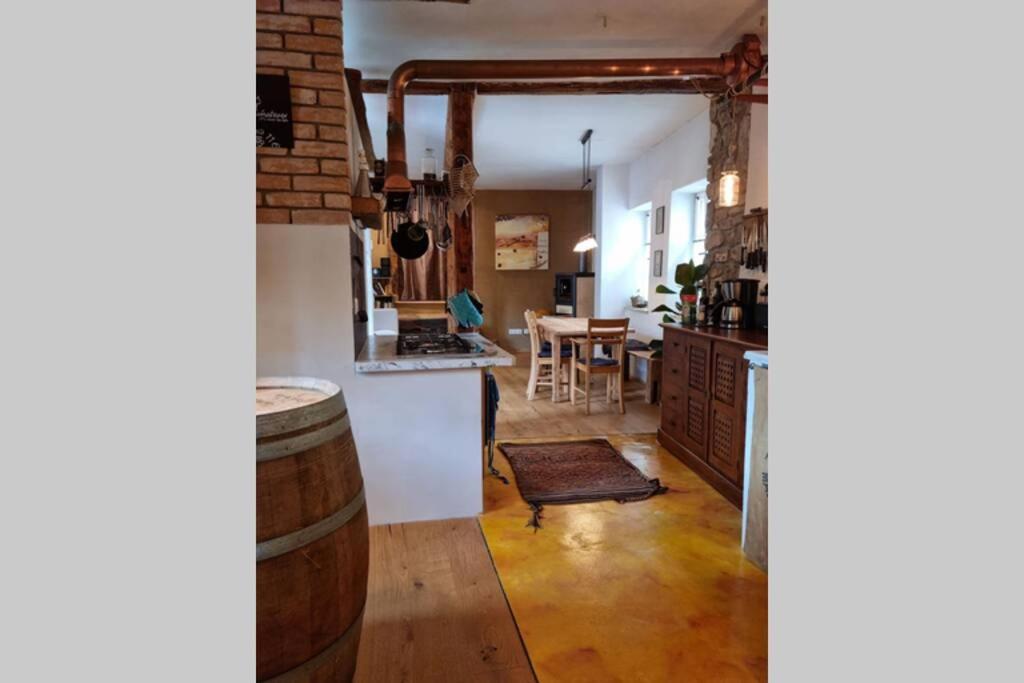 Schoene Ferienwohnung Mit Kamin Neustadt an der Weinstraße 외부 사진