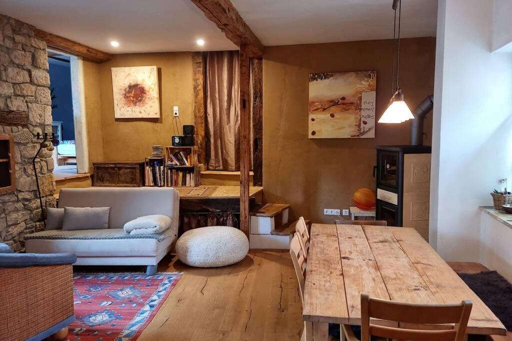 Schoene Ferienwohnung Mit Kamin Neustadt an der Weinstraße 외부 사진